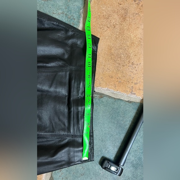 Wilson's Leather Skirt - Picture 4 of 5